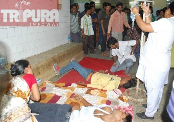 Manikâ€™s Golden Era : State Government clamours the slogans of development, hundreds of patients had to lay down on the floor to get treatment; Health Minister talks to TIWN